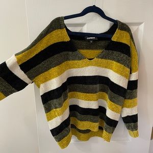 Express XS sweater; worn 1x; multicolored